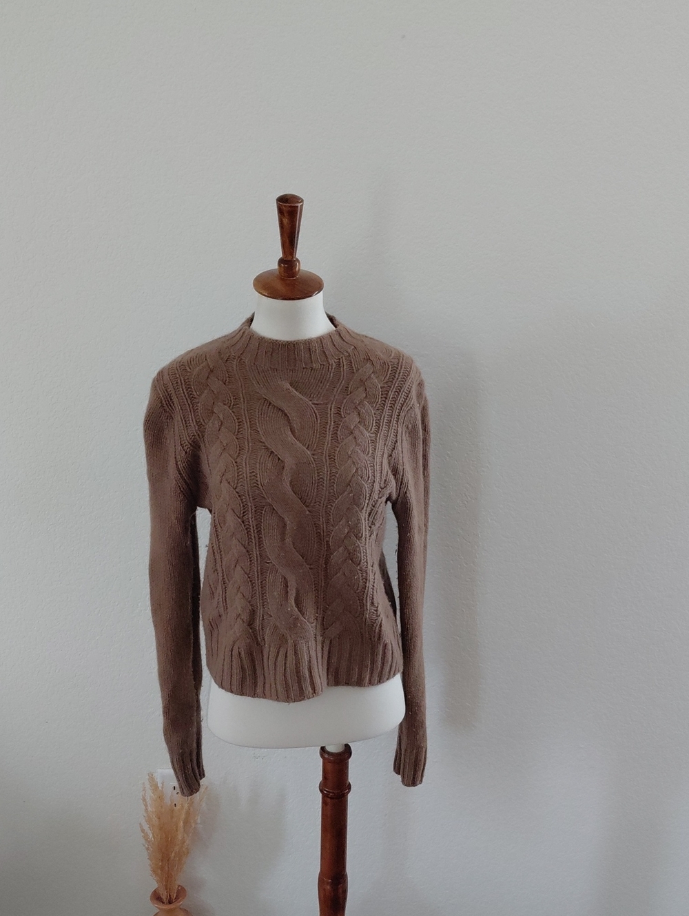 Vince Cashmere Cable Knit Crewneck Sweater